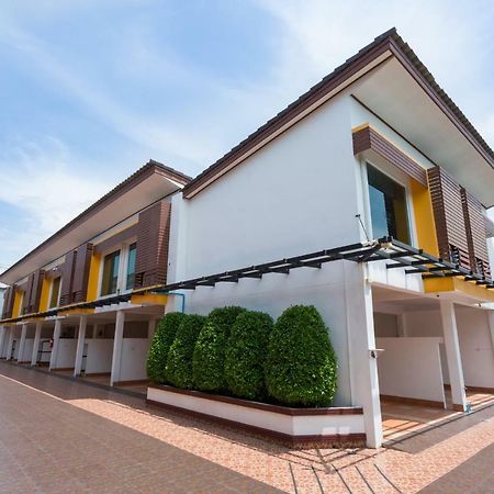 The Ring Hotel Hat Yai Extérieur photo