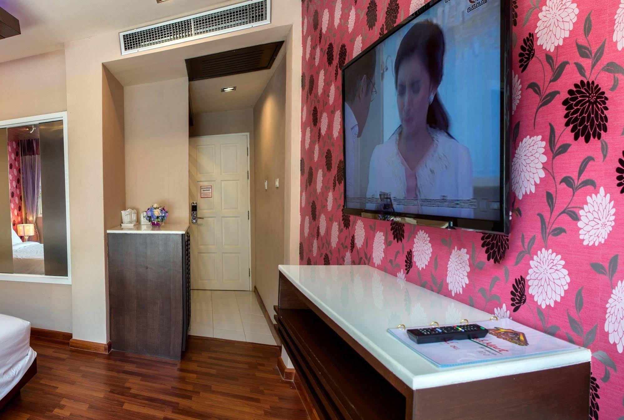 The Ring Hotel Hat Yai Extérieur photo