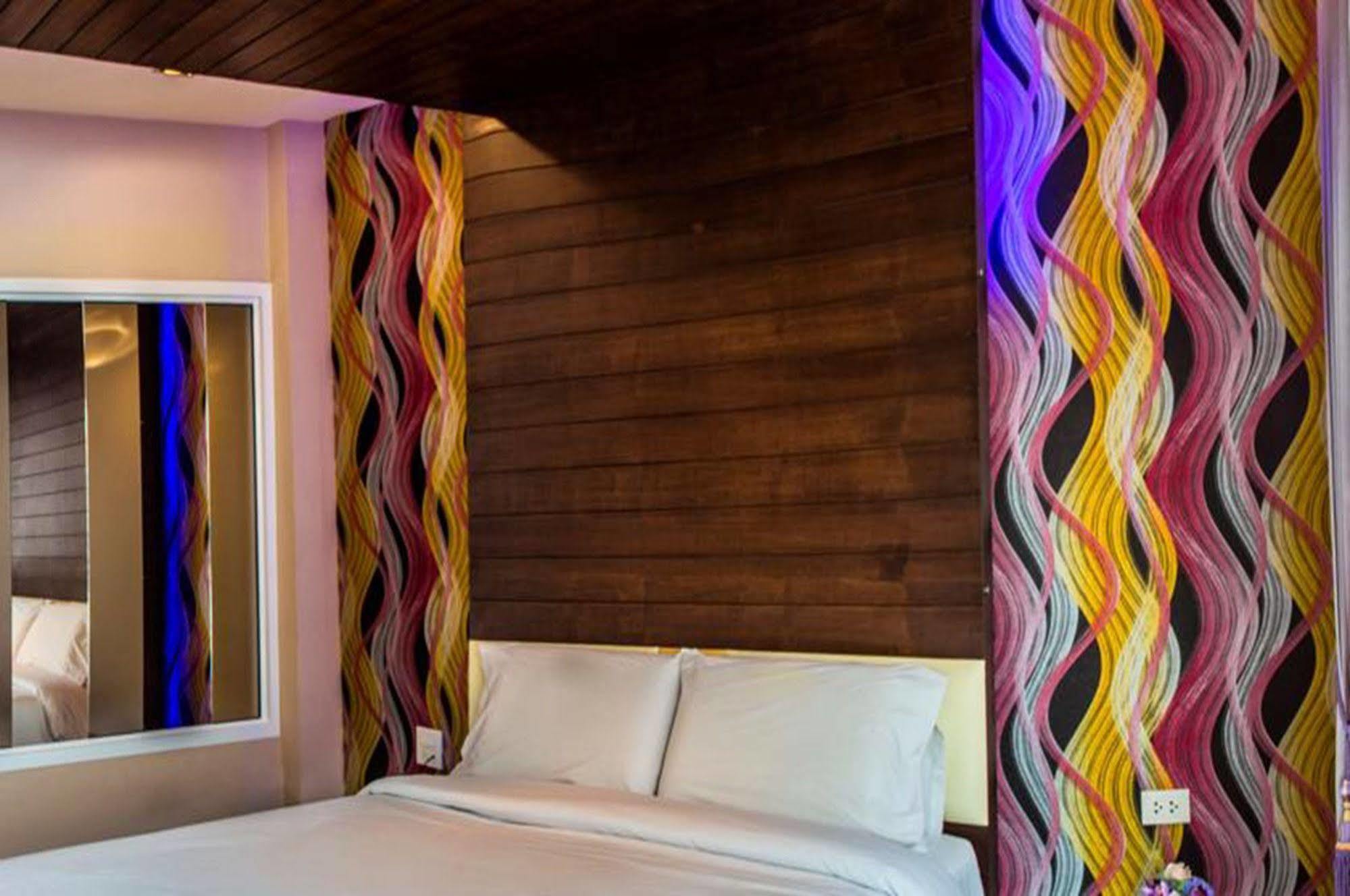 The Ring Hotel Hat Yai Extérieur photo