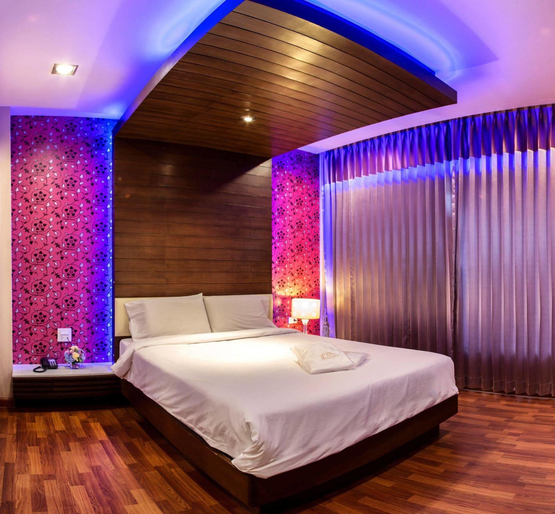 The Ring Hotel Hat Yai Extérieur photo