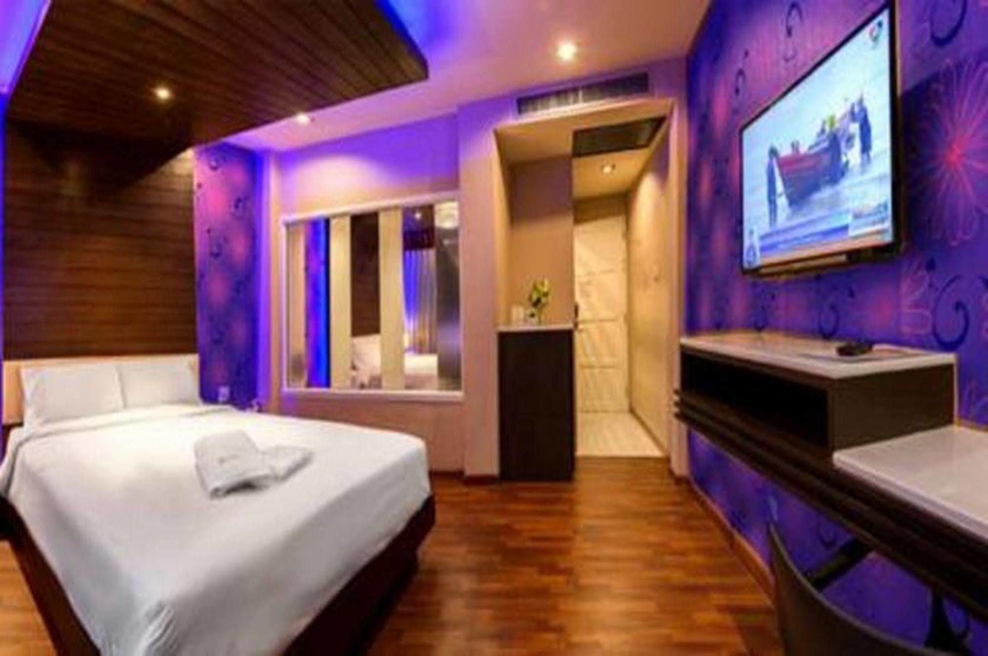 The Ring Hotel Hat Yai Extérieur photo
